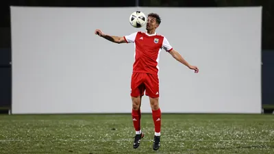 Halmstads BK tog tre oväntade poäng mot AIK efter att Malte Persson nickade in 2-1 i den 90:e minuten, en seger som...